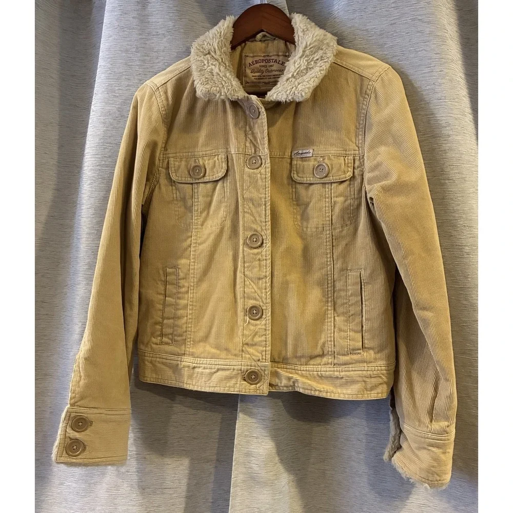Aeropostale Womens Beige Full Zip Jacket Coat  Size Large With Faux Fur Trim‎